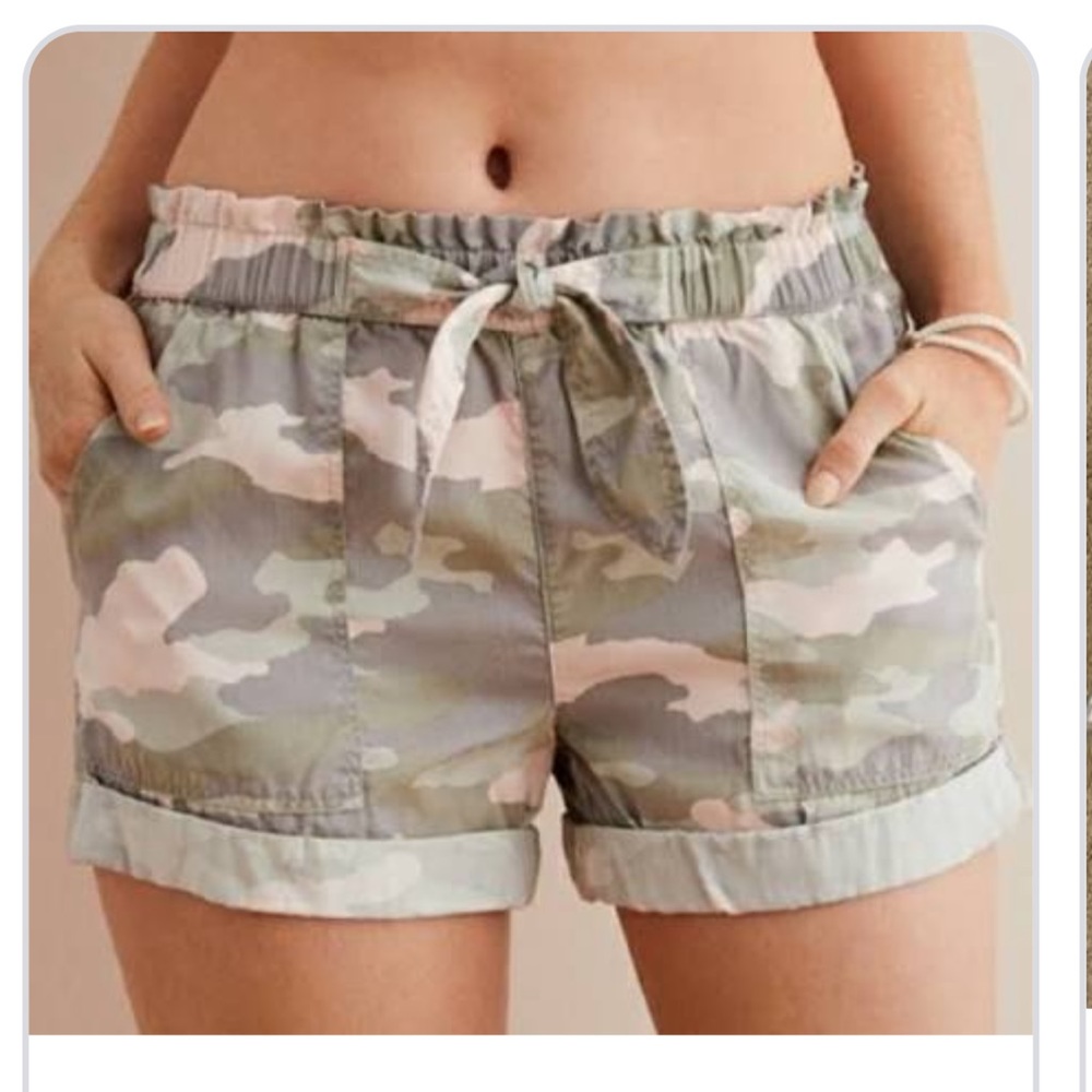 Aerie camouflage shorts